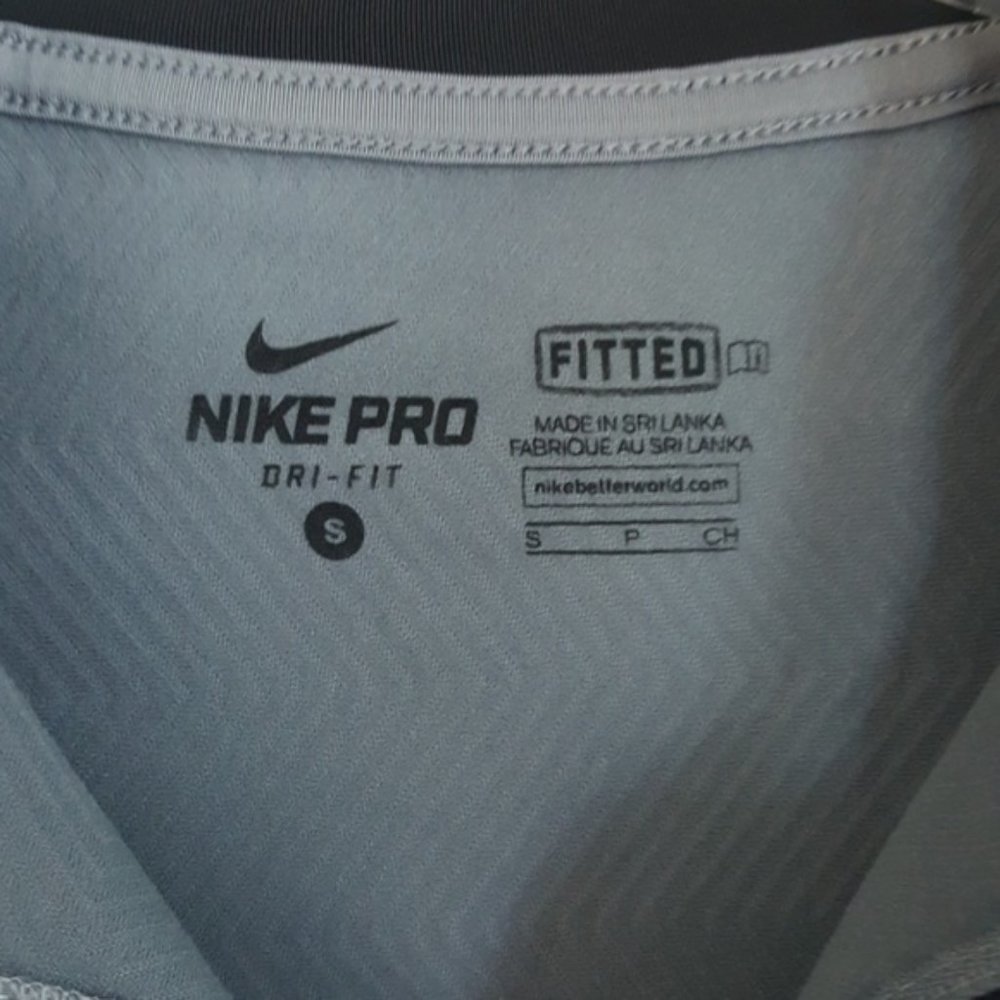 New Nike Pro Hyperwarm Dry Performance Shirt NWT - image 4